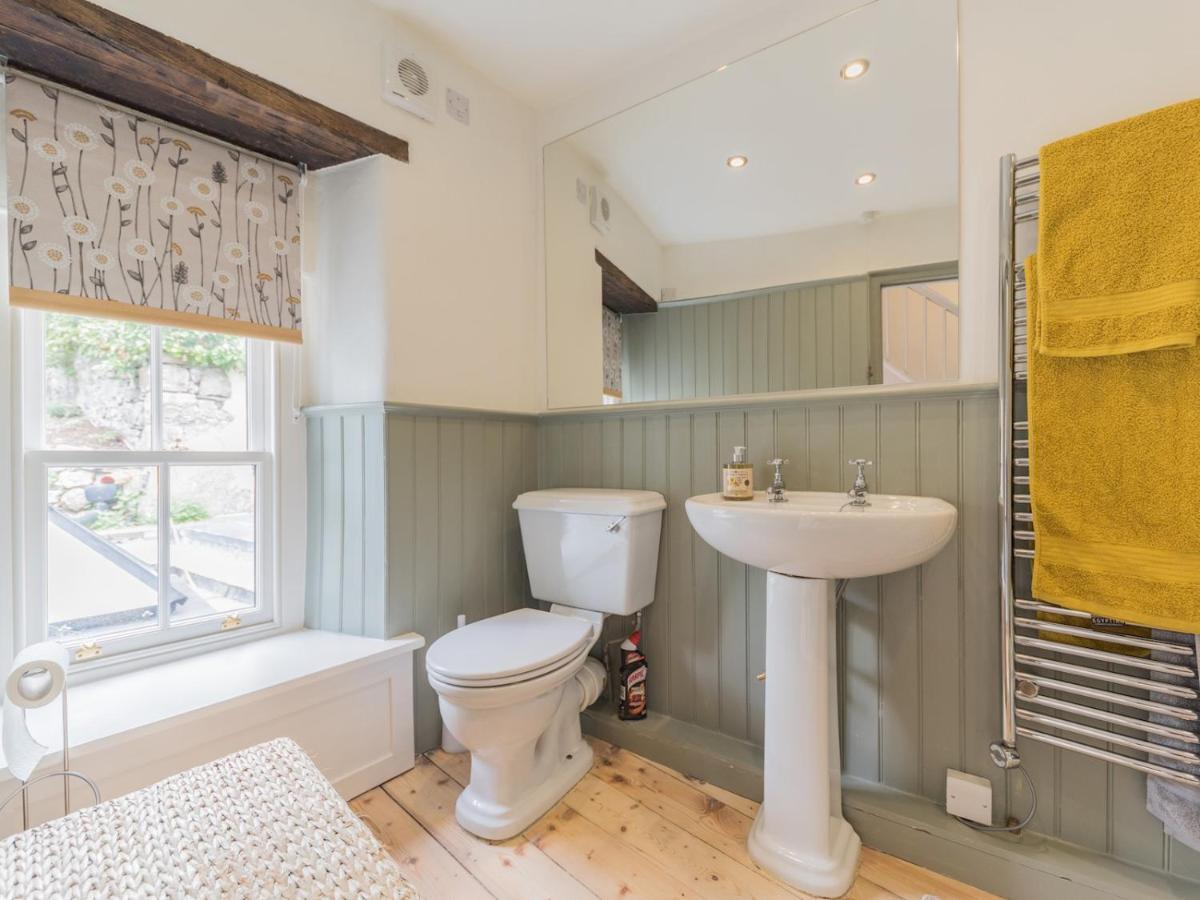 Holiday home Pass The Keys Mop Fair Sunny Garden Town Centre Ulverston